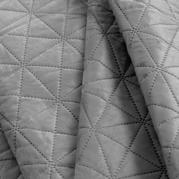 Gaiši pelēks samta stepēts gultas pārklājs 220x240 cm Laila – Restilo-image-3