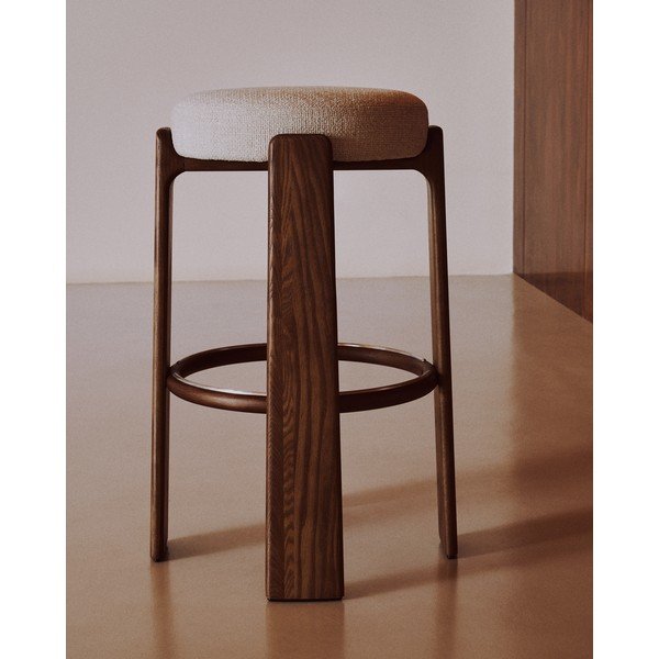 Bēša/tumša dabīga toņa oša masīvkoka bāra taburete (sēdekļa augstums 75 cm) Granite – Kave Home-image-1