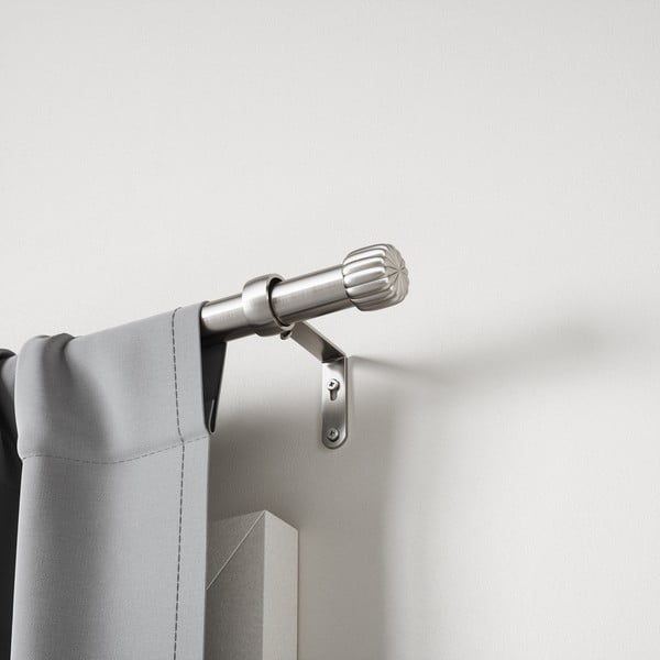 Sudraba krāsas tērauda pagarināma aizkaru stanga 168–305 cm Cleo – Umbra-image-2