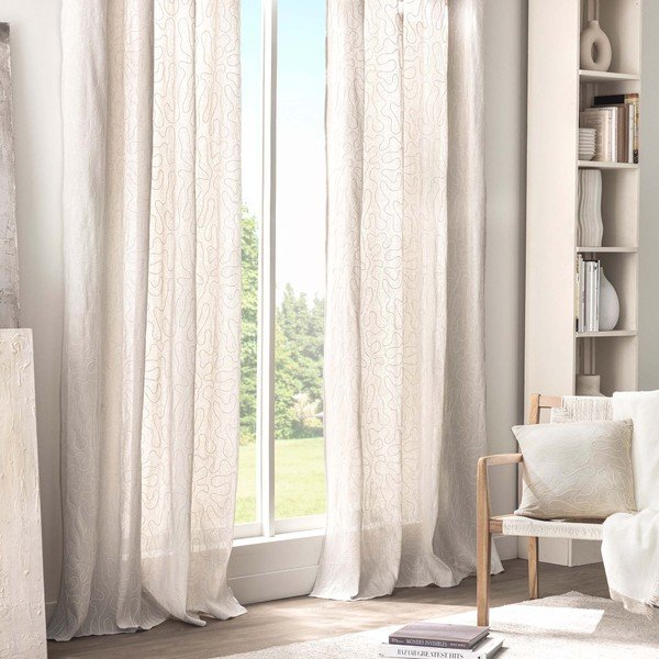 Dekoratīvais spilvens 45x45 cm Cirana – douceur d'intérieur-image-1