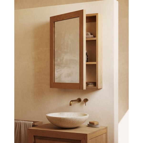 Dabīga toņa tīkkoka masīvkoka piekarams vannas istabas skapis ar spoguli 50x70 cm Plubia – Kave Home-image-1