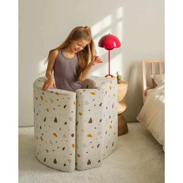 Balts bērnu atpūtas krēsls no buklē/šenila auduma Terrazzo Moon – Wigiwama-image-4