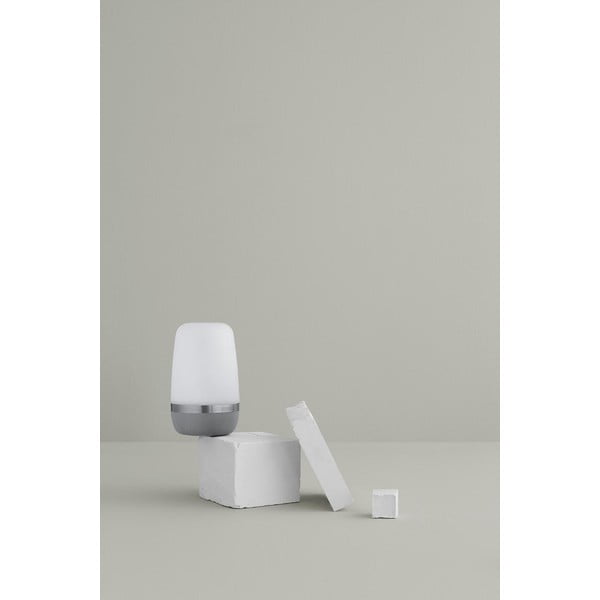 Gaiši pelēka maza āra LED lampa Blomus Spirit-image-1