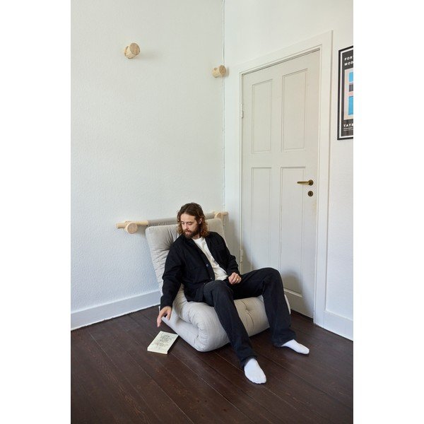 Dabīga toņa atpūtas krēsls Hooked – Karup Design-image-1