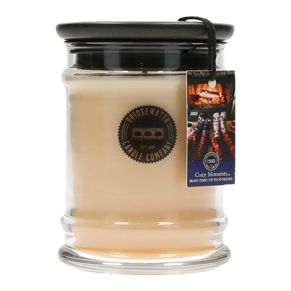 Bridgewater Candle Company Cozy Moments aromātiskā svece stikla kastītē, degšanas laiks 65 - 85 stundas