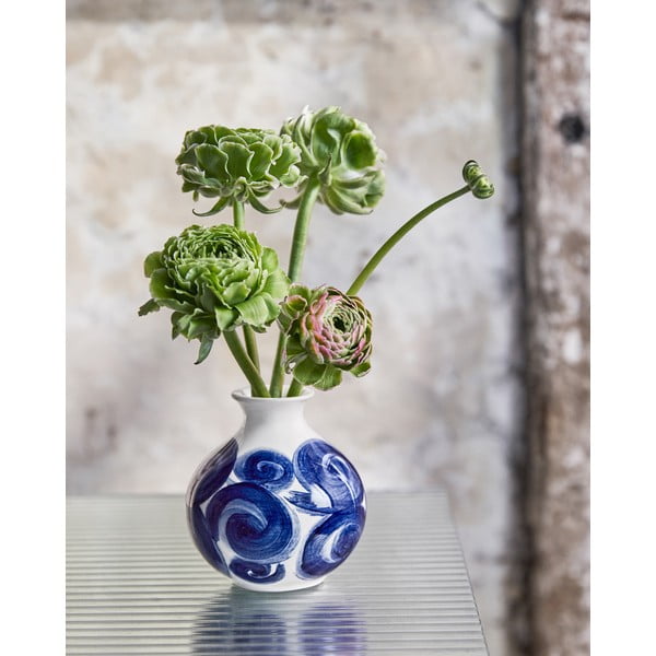 Zila māla ar rokām apgleznota vāze Tulle – Kähler Design-image-1