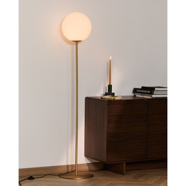 Balta/zelta krāsas stāvlampa ar stikla abažūru (augstums 165 cm) Brisia – Kave Home-image-1