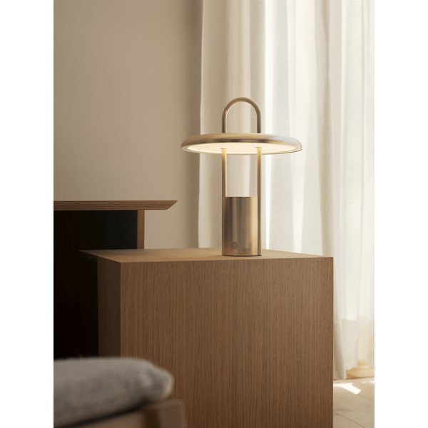 Sudraba krāsas LED galda lampa no nerūsējošā tērauda ar regulējamu spilgtumu (augstums 25 cm) Pier – Stelton-image-1