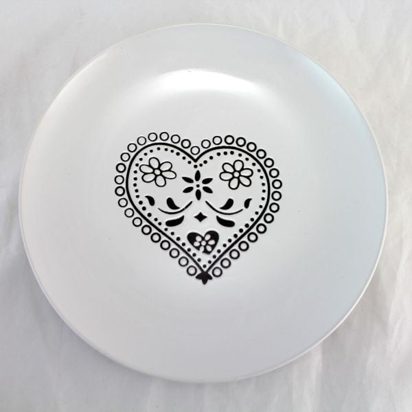 Šķīvji ar melnu sirdi 19 cm, 2 gab.-image-1