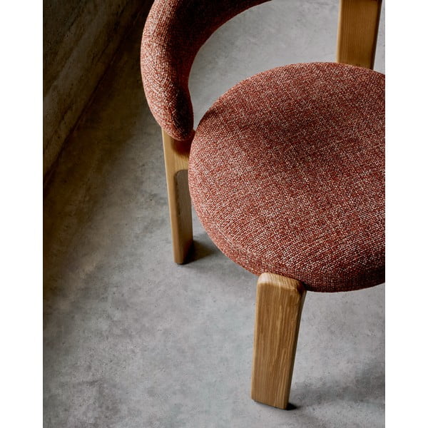 Dabīga toņa/terakotas oranžs oša masīvkoka pusdienu krēsls Granite – Kave Home-image-3