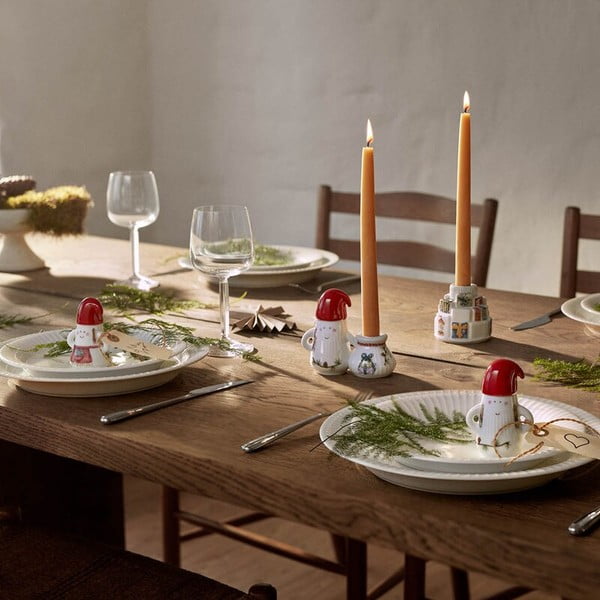 Keramikas svečturis ar Ziemassvētku motīvu Hammershøi Christmas Gifts – Kähler Design-image-3