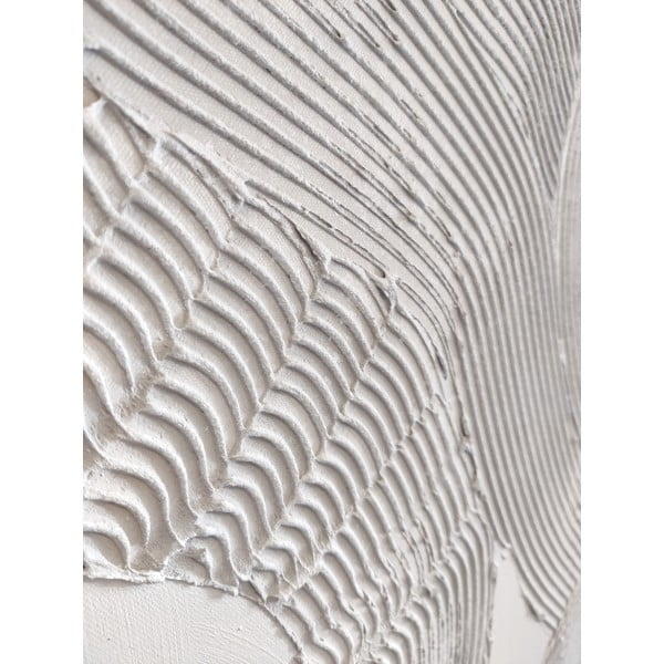 Ar rokām gleznota glezna 90x120 cm White Sculpture – Malerifabrikken-image-2