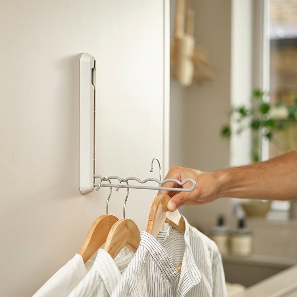 Metāla/plastmasas drēbju pakaramo turētājs Orderly – Joseph Joseph-image-1