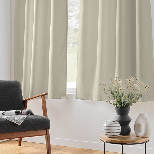 Bēšs mikrošķiedras siltumizolējošs/daļēji gaismu necaurlaidīgs aizkars 135x180 cm Micropolar – douceur d'intérieur-image-1