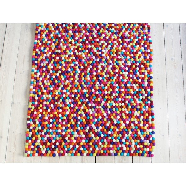Tumši sarkans bumbiņu vilnas paklājs Wooldot Ball Rugs, 100 x 150 cm-image-1