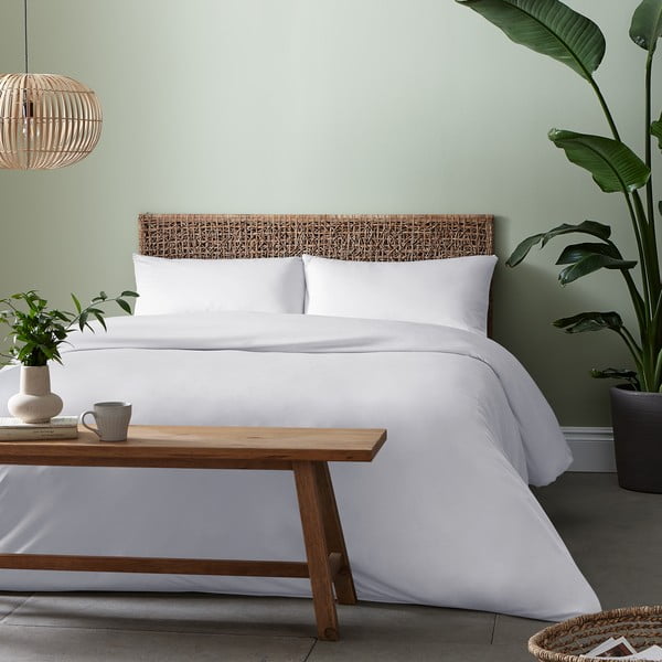 Balta gultas veļa 200x200 cm So Soft – Catherine Lansfield-image-1