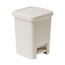 Krēmkrāsas vannasistabas rotangpalmas atkritumu tvertne ar pedāli Addis Rattan Pedal Bin Calico, 6 l
