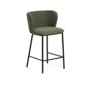 Tumši zaļš polsterēts bāra krēsls (sēdekļa augstums 65 cm) Ciselia – Kave Home