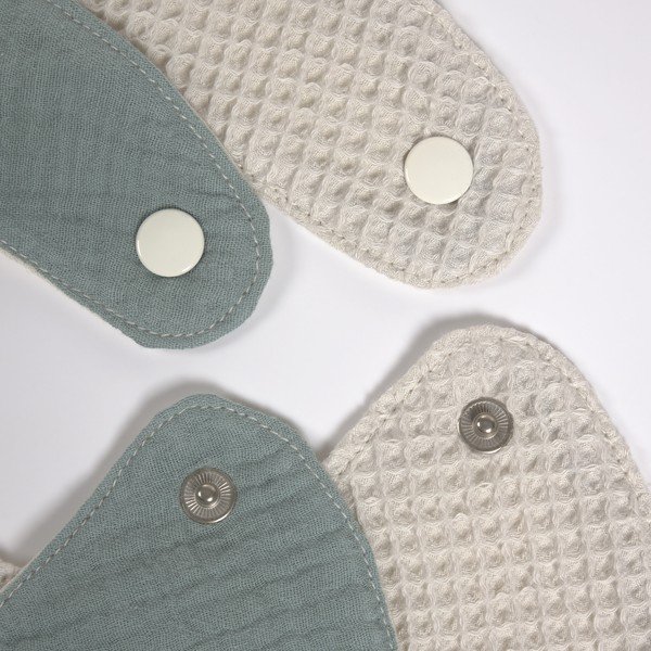 2 priekšautiņu komplekts ar kabatu no organiskās kokvilnas Kave Home Lupe-image-1