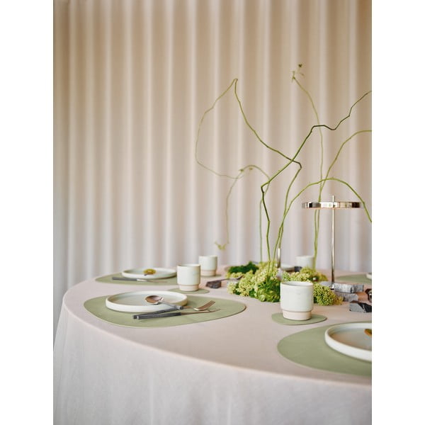 Galda paliktnis no ekoloģiskās ādas 37x44 cm Curve L Nupo – LIND DNA-image-4