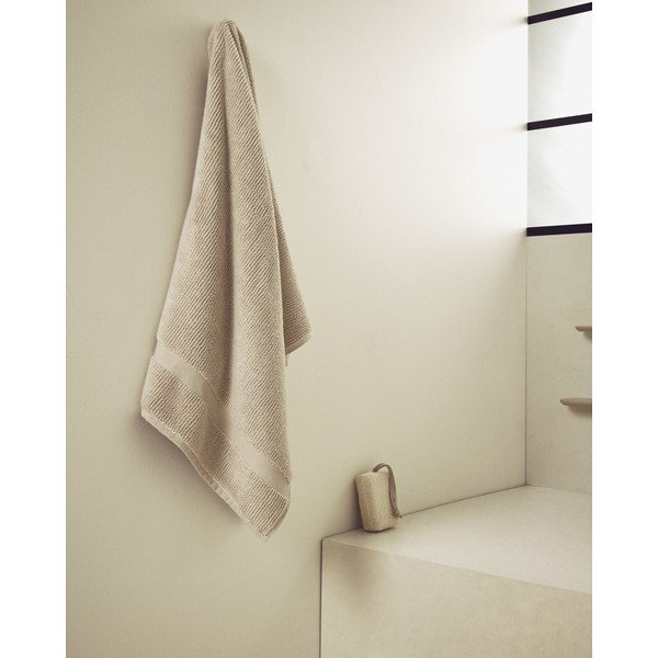 Bēšs frotē kokvilnas dvielis 70x140 cm Olvira – Kave Home-image-2