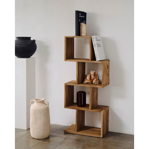 Dabīga toņa tīkkoka masīvkoka grāmatplaukts 55x132x30 cm Aroba – Kave Home-image-1