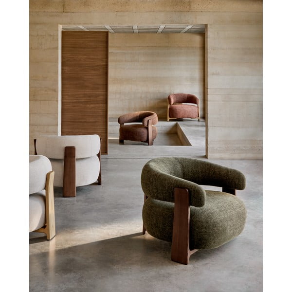 Brūns atpūtas krēsls no šenila auduma Granite – Kave Home-image-1