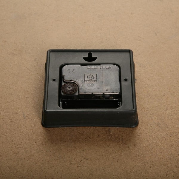 Versa Max sienas pulkstenis, ø 60 cm-image-1