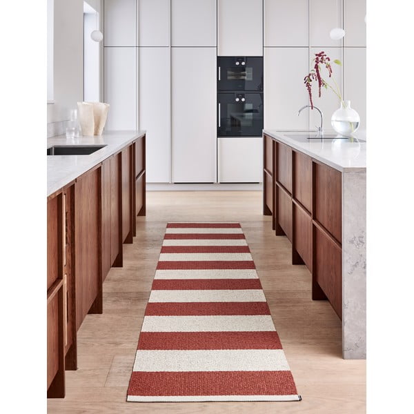 Ķieģeļu sarkans/krēmkrāsas iekštelpu un āra celiņa paklājs 70x225 cm Bob Brick – Pappelina-image-1