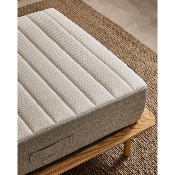 Stingrs atsperu matracis ar termoregulāciju 90x200 cm Juno – Kave Home-image-2