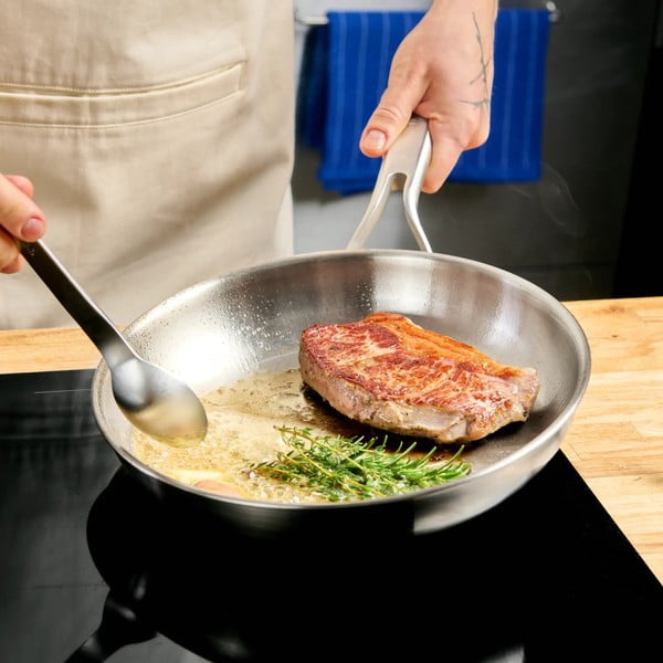 Nerūsējošā tērauda panna ø 26 cm Lucca 3.0 – FABINI-image-1