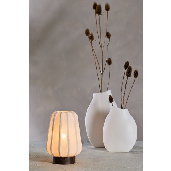 Balta metāla galda lampa ar auduma abažūru (augstums 29 cm) Bibia – Light & Living-image-1