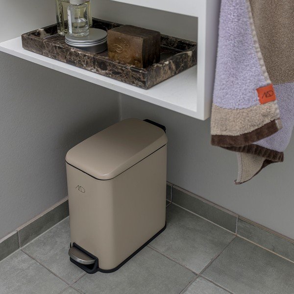 Bēša metāla atkritumu tvertne ar pedāli 5 l Wendy – Mette Ditmer Denmark-image-1