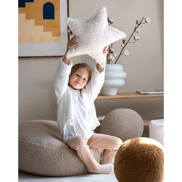 Krēmkrāsas bērnu dīvāna spilvens no buklē auduma Star – Wigiwama-image-1
