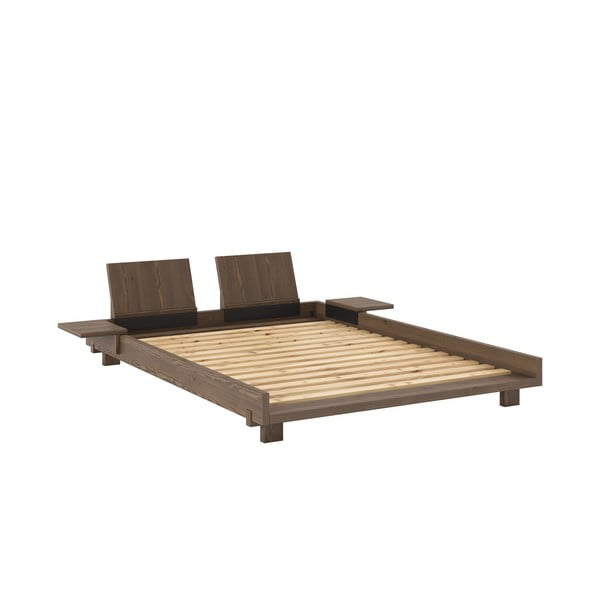 Brūna priedes masīvkoka divvietīga gulta ar redelēm 140x200 cm Social – Karup Design