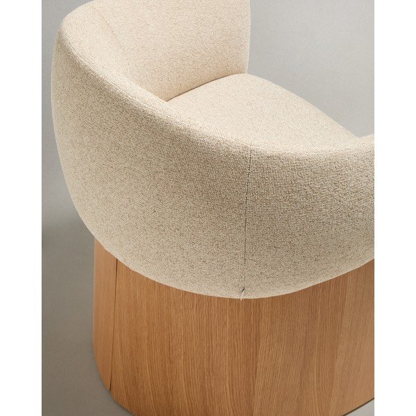 Bēšs polsterēts ēdamistabas krēsls ar roku balstiem Bosca – Kave Home-image-4