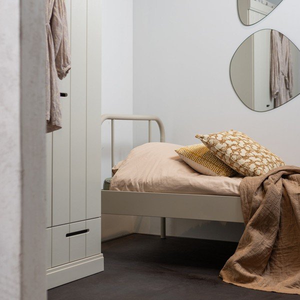 Bēša metāla vienvietīga gulta ar redelēm 90x200 cm Mata – WOOOD-image-1