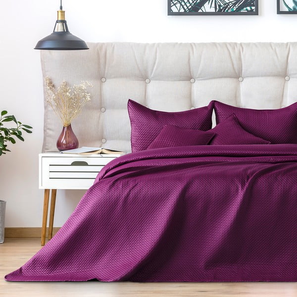 Violeta gultas pārklājs divguļamai gultai DecoKing Carmen, 240 x 220 cm