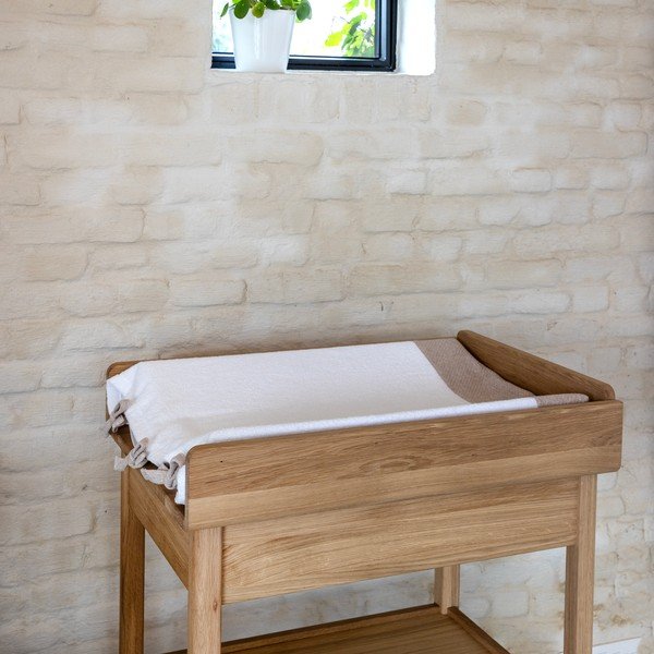 Dabīga toņa ozola masīvkoka pārtinamais galds ar pārtinamo galdiņu Forrest – Vipack-image-4