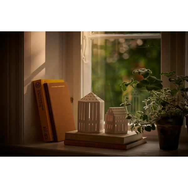 Balts keramikas svečturis Kähler Design Long Church, augstums 10 cm-image-2