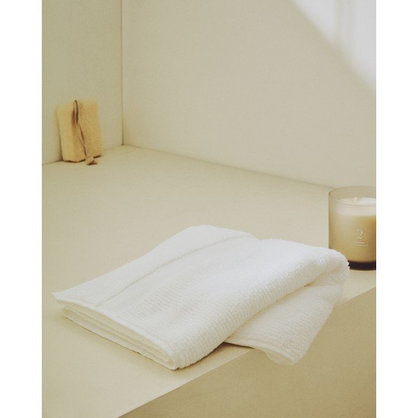 Balts frotē kokvilnas dvielis 30x50 cm Olvira – Kave Home-image-1