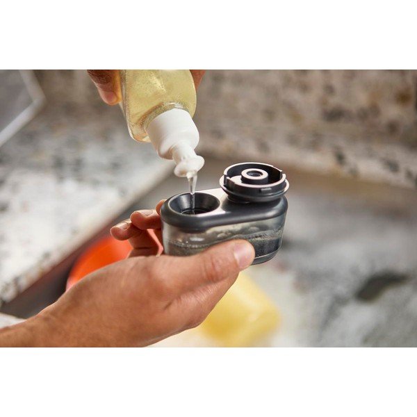 Trauku birste ar rezervuāru SinkTech – Joseph Joseph-image-4