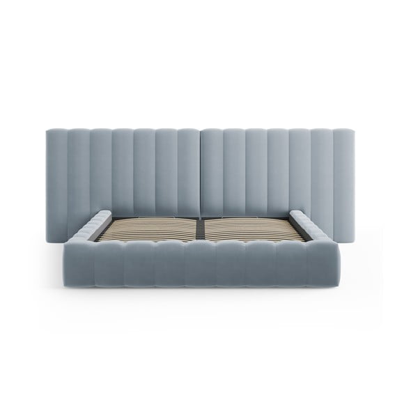 Gaiši zila polsterēta divvietīga gulta ar veļas kasti un režģi 180x200 cm Gina – Milo Casa-image-2