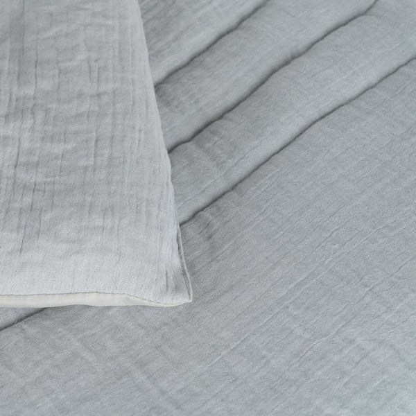 Dūmakaini zaļš stepēts gultas pārklājs 180x260 cm – Ixia-image-1