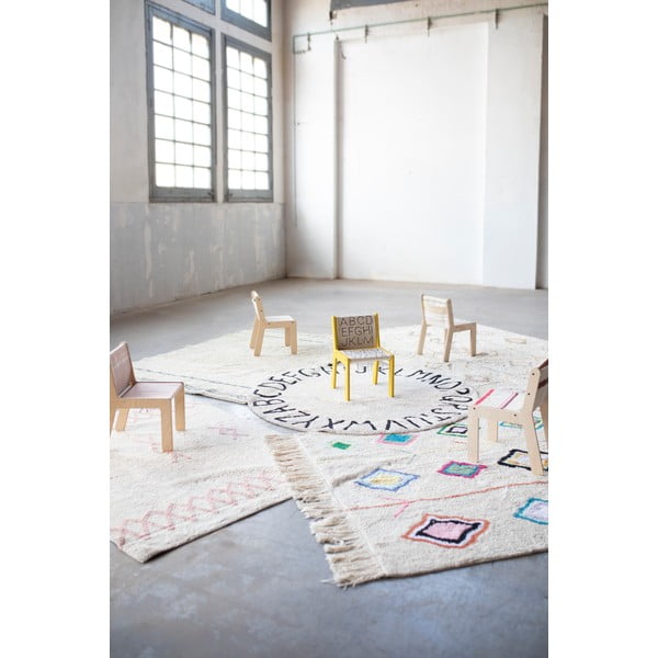 Dabīga toņa bērnu krēsls Kaarol Earth – Lorena Canals-image-4