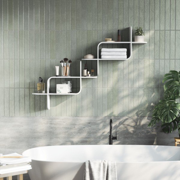 Balts daudzlīmeņu gumijkoka masīvkoka sienas plaukts 62 cm Montage – Umbra-image-3