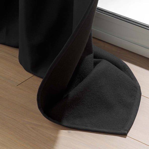 Melns mikrošķiedras siltumizolējošs aizkars 135x260 cm Micropolar – douceur d'intérieur-image-3