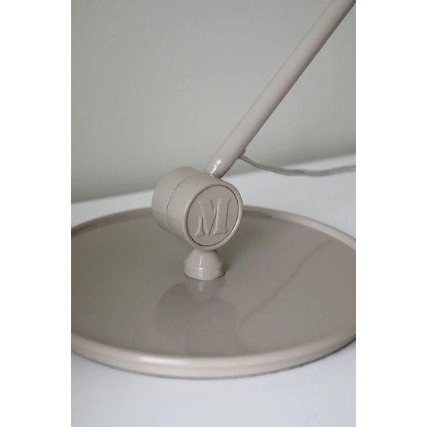Pelēkbēša galda lampa ar metāla abažūru (augstums 47 cm) Tilt – Markslöjd-image-2