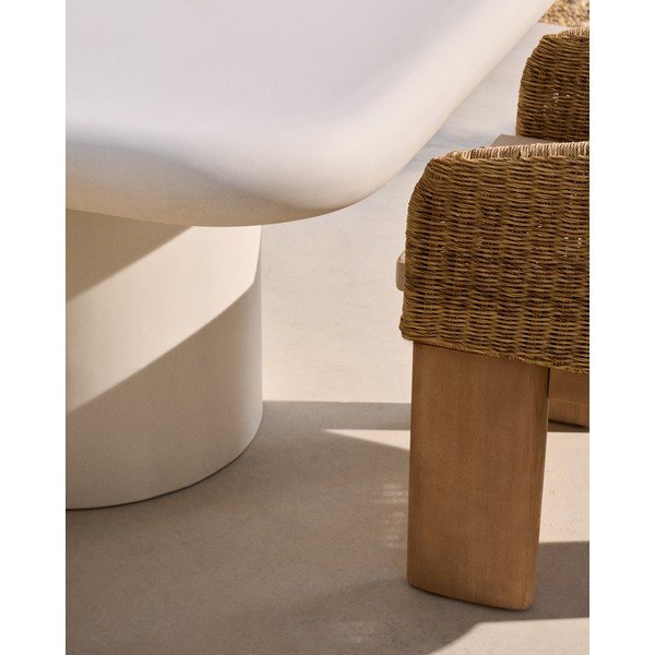 Betona dārza ēdamgalds 135x135 cm Addaia – Kave Home-image-3