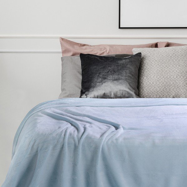 Gaiši zila mikrošķiedras sega DecoKing Fluff BabyBlue, 170 x 210 cm-image-1